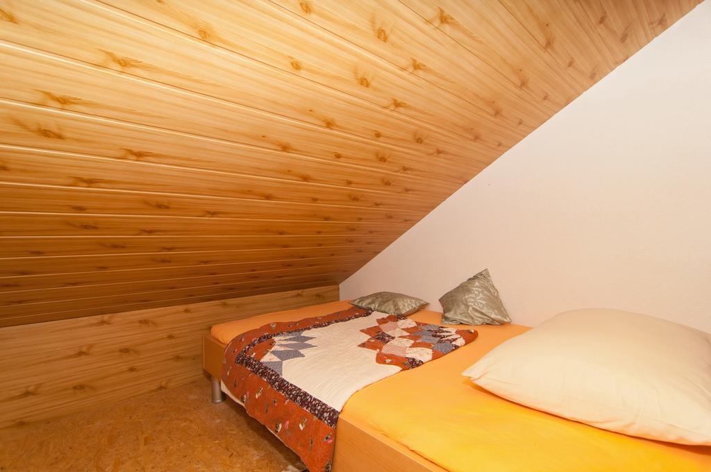 Apartments Corana Kaštela Habitación foto